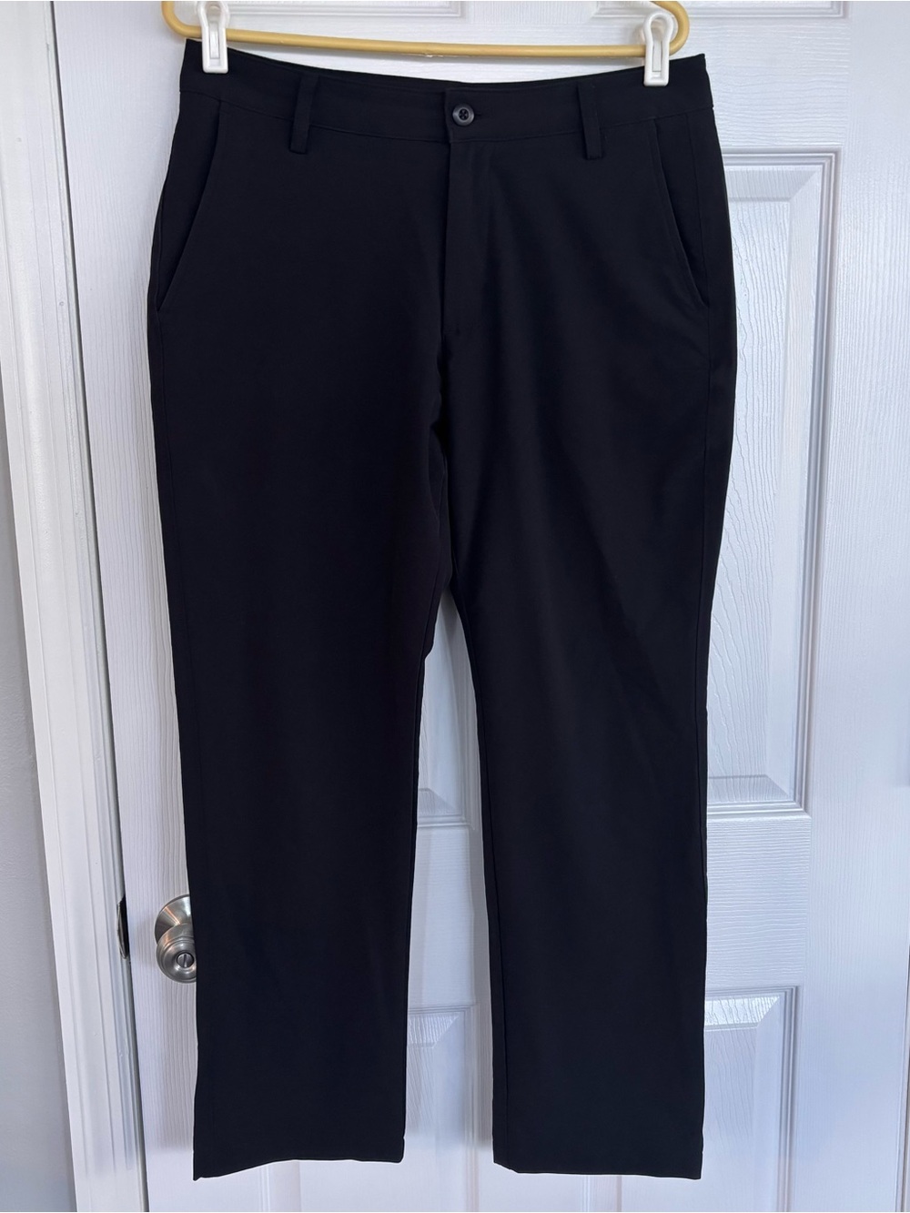 Under Armour Men's Black Chino-Style Athletic Pants
